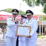 Masuk Lima Besar Nasional, Gubernur Muhidin Terima Penghargaan Kinerja Tinggi pada Hari Otda 2026