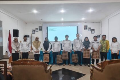Disdukcapil Kalsel Perkuat Kapasitas Operator, Dukung Pelatihan TanbuOne BerAKSI di Tanah Bumbu
