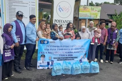 Dinsos Kalsel dan TP Posyandu Salurkan 975 Paket PMT Ibu dan Anak ke 13 Kabupaten/Kota