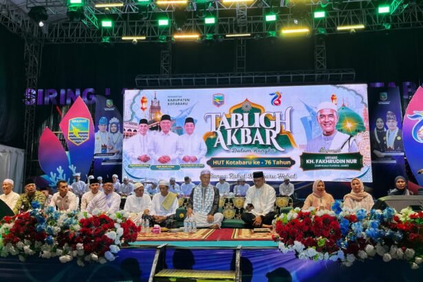 Pemkab Kotabaru Gelar Tabligh Akbar Dalam Rangka Harjad ke-76