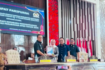 Paripurna DPRD, Bupati Kotabaru Sampaikan KUPA dan PPAS Perubahan APBD Tahun 2026