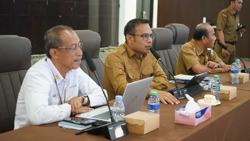 Pemkab Kotabaru Gelar Rakor Pengembangan dan Pemasangan Jaringan Listrik PLN