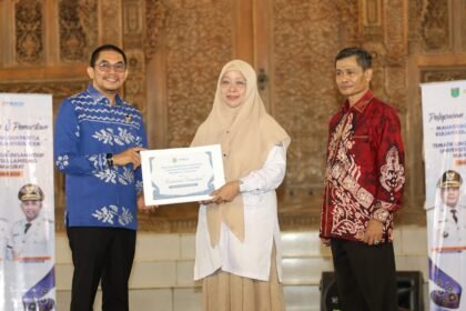 Bupati Tanah Bumbu Apresiasi Kontribusi Mahasiswa ULM dalam Program KKN Tematik Lingkungan Hidup