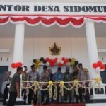 Tingkatkan Layanan Publik, Bupati Kotabaru Resmikan Kantor Desa Sidomulyo