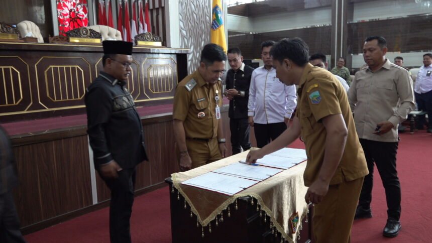 Bupati Kotabaru sampaikan Rancangan APBD 2027 Rp4,87 Triliun