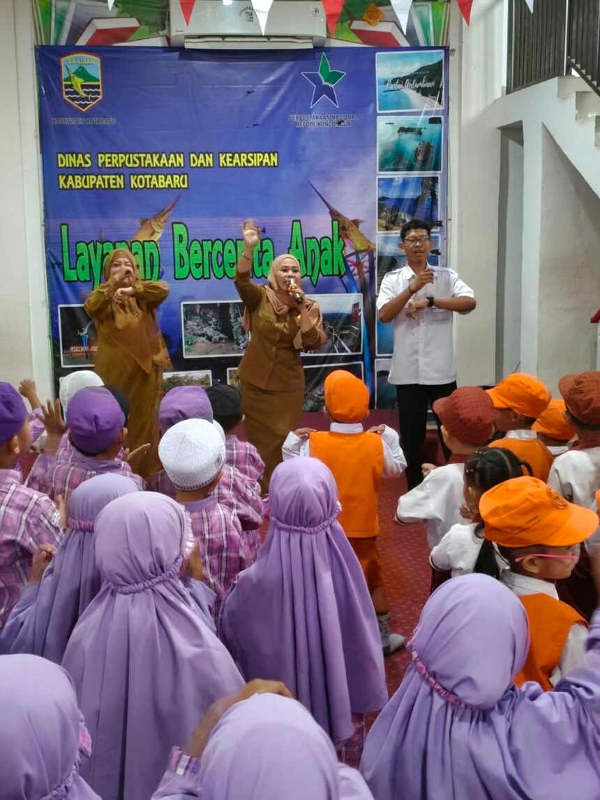 Serunya Anak TK Mengenal Literasi Lewat Cerita Kura-Kura dan Monyet