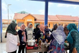 Sekolah Pangan Tanah Bumbu, Bupati Andi Rudi Latif Dorong Inovasi Olahan Ikan untuk Ekonomi Keluarga dan Pencegahan Stunting