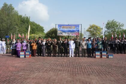 Pemkab Kotabaru Hadiri Upacara HUT ke-81 TNI, Tegaskan Komitmen Perkuat Sinergi