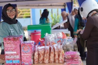 Dinas Perikanan Kotabaru Gelar Gerai Ikan Murah, Warga Antusias Berbelanja