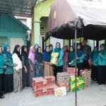 Ketua TP PKK Tanah Bumbu Kunjungi Korban Kebakaran Gang Andalas, Serahkan Bantuan untuk 16 Rumah Terdampak
